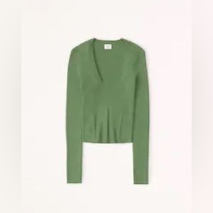 Abercrombie & Fitch Long-Sleeve Slim Scoopneck Sweater